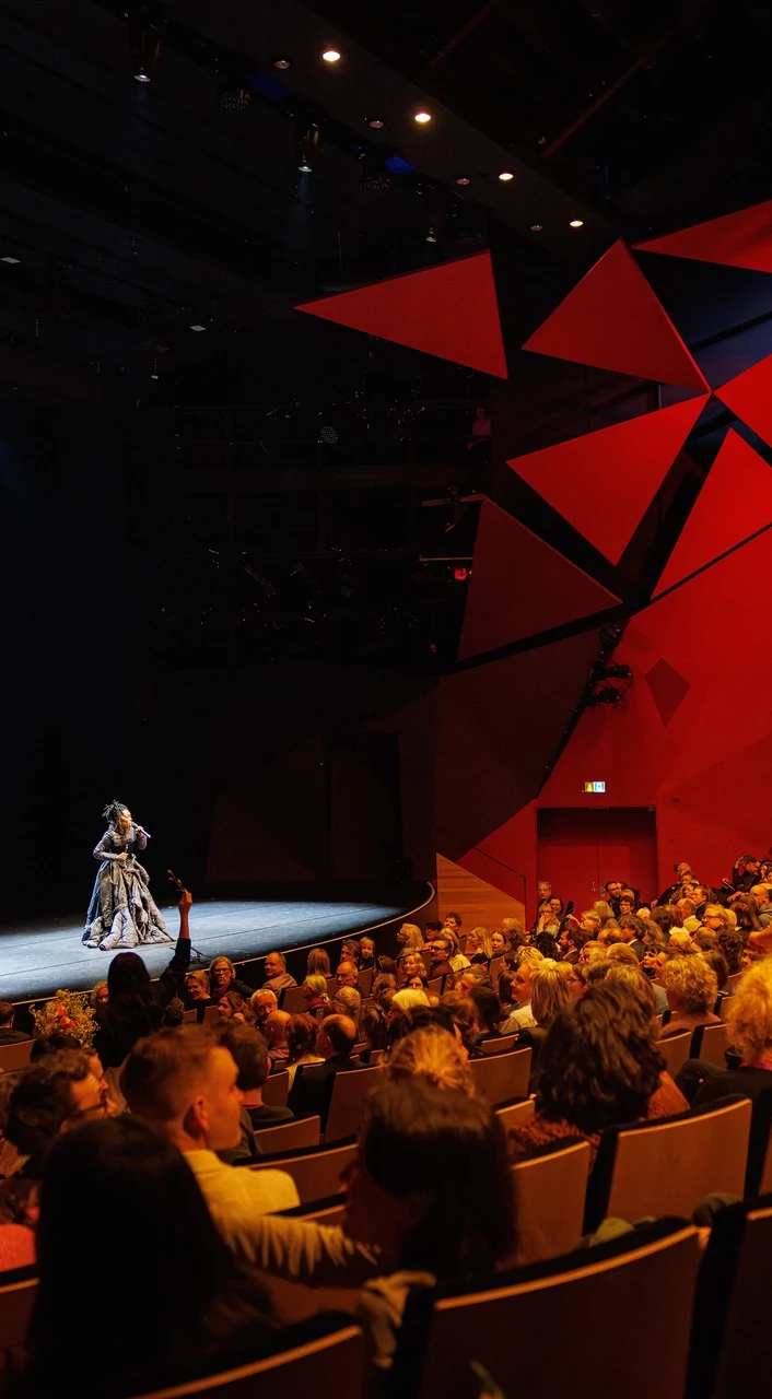 tanzschreiber Review Day 1 by Veronica Posth